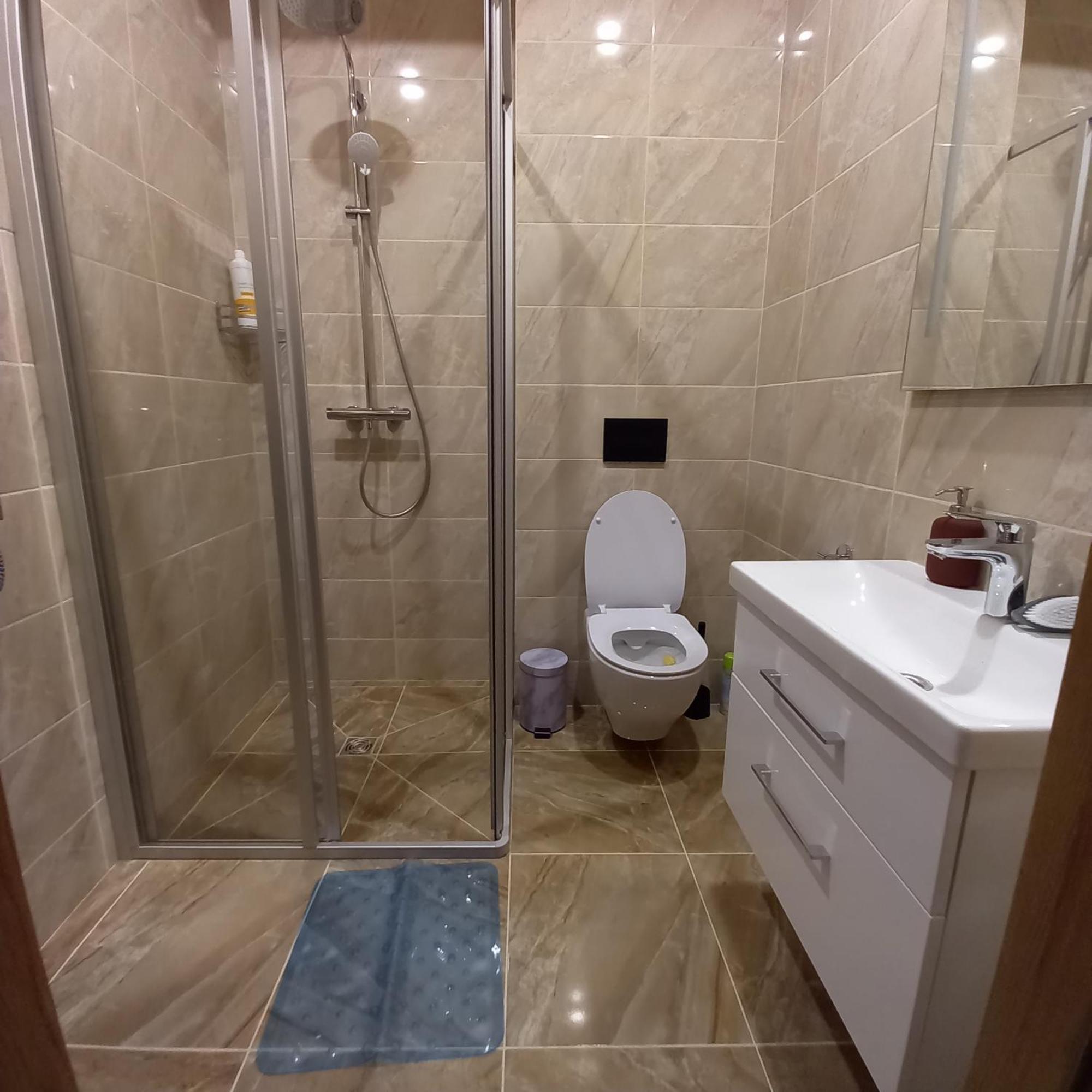 S Neries 19 Apartamentai Su Parkingu Siauliai  Room photo